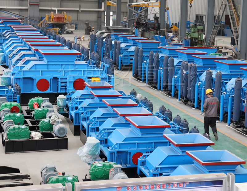 時(shí)產(chǎn)2000噸瀝青再生料雙齒輥破碎機(jī)一臺(tái)多少錢？