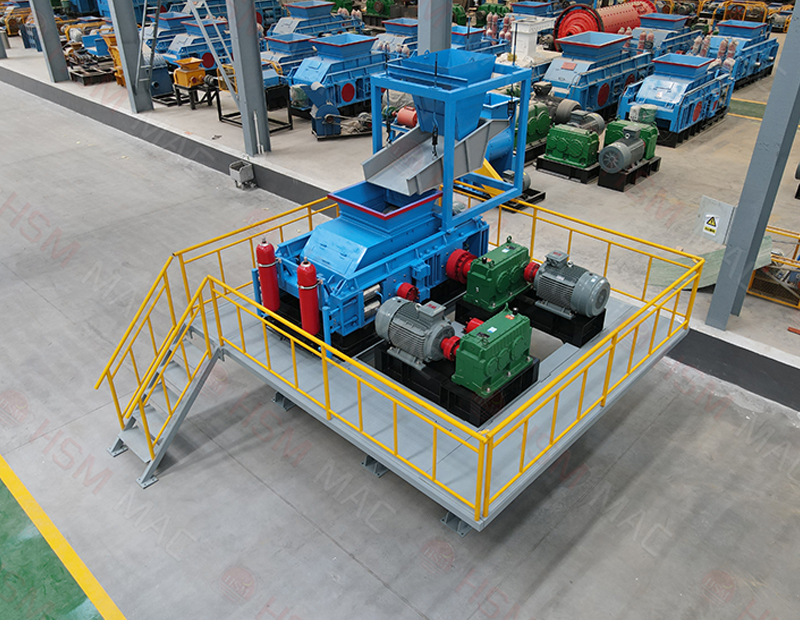 液壓對(duì)輥制砂機(jī) DJI_0992