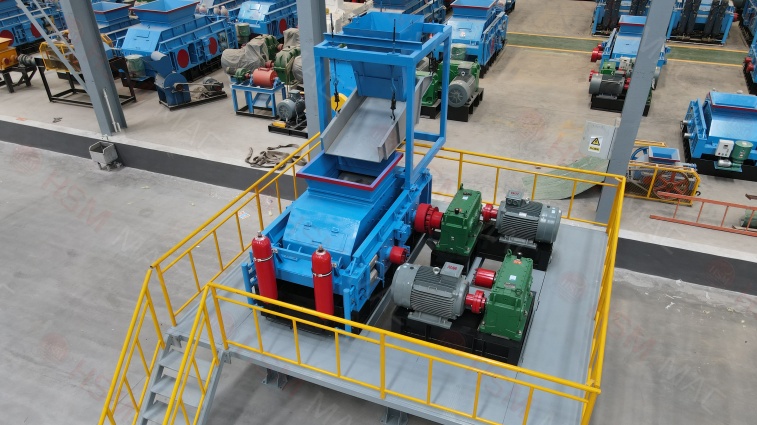 華盛銘1010對輥破碎機在鐵礦石尾料處理中的應(yīng)用