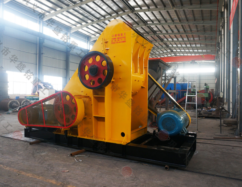 樹皮粉碎機(jī)，雙級粉碎機(jī)試機(jī) 華盛銘重工