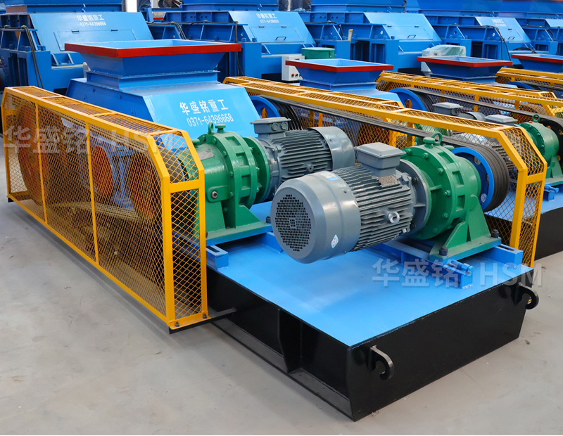 破碎石膏料用雙齒輥破碎機(jī)怎么樣？華盛銘破碎機(jī)廠家實(shí)力如何？